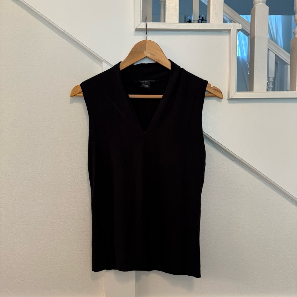 Kenneth Cole Black V-Neck Tank Top size S